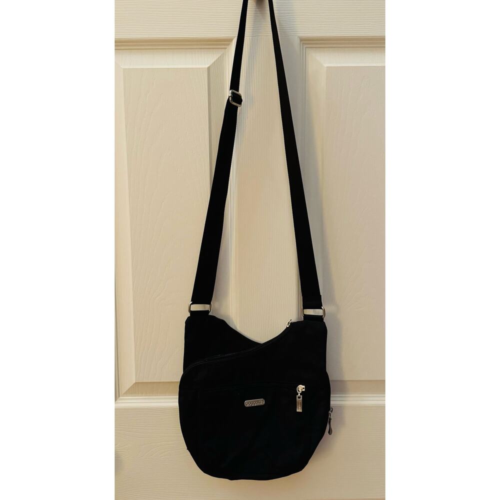 Baggallini Cross City Crossbody Black Nylon Adjustable Strap Bag Compact Travel
